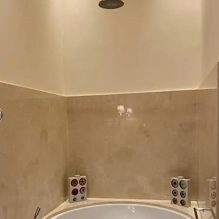 מלון Beaumanoir Small Luxury Boutique ביאריץ