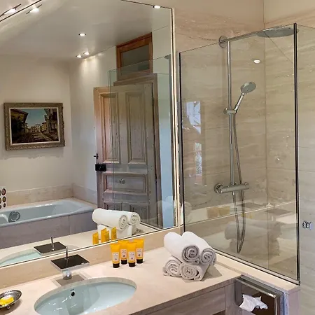 Beaumanoir Small Luxury Boutique 5* ביאריץ