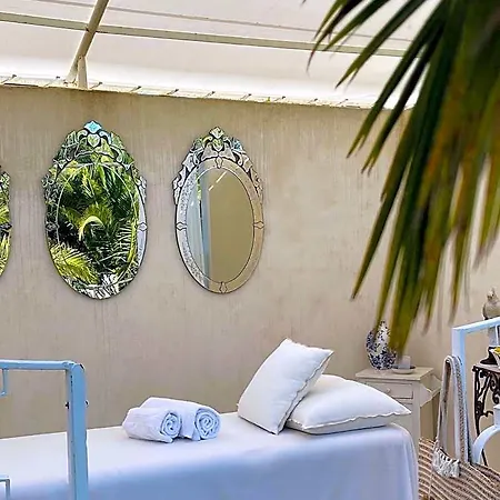 Beaumanoir Small Luxury Boutique Biarritz