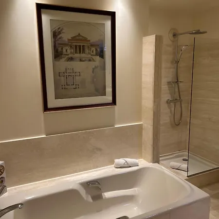 Beaumanoir Small Luxury Boutique Hotel 5*