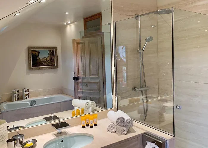 Beaumanoir Small Luxury Boutique 5* Биарриц